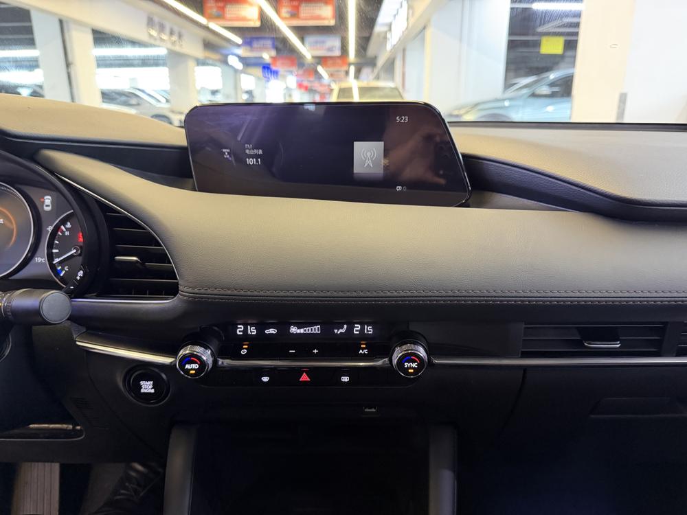 Mazda Mazda 3 Axela
