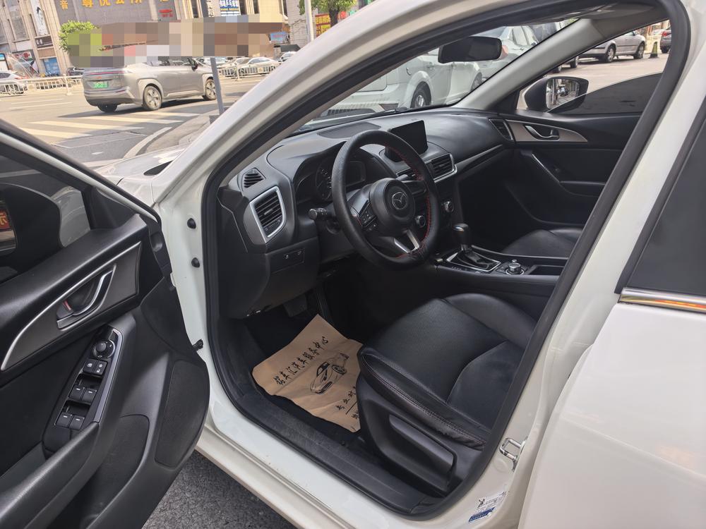 Mazda Mazda 3 Axela