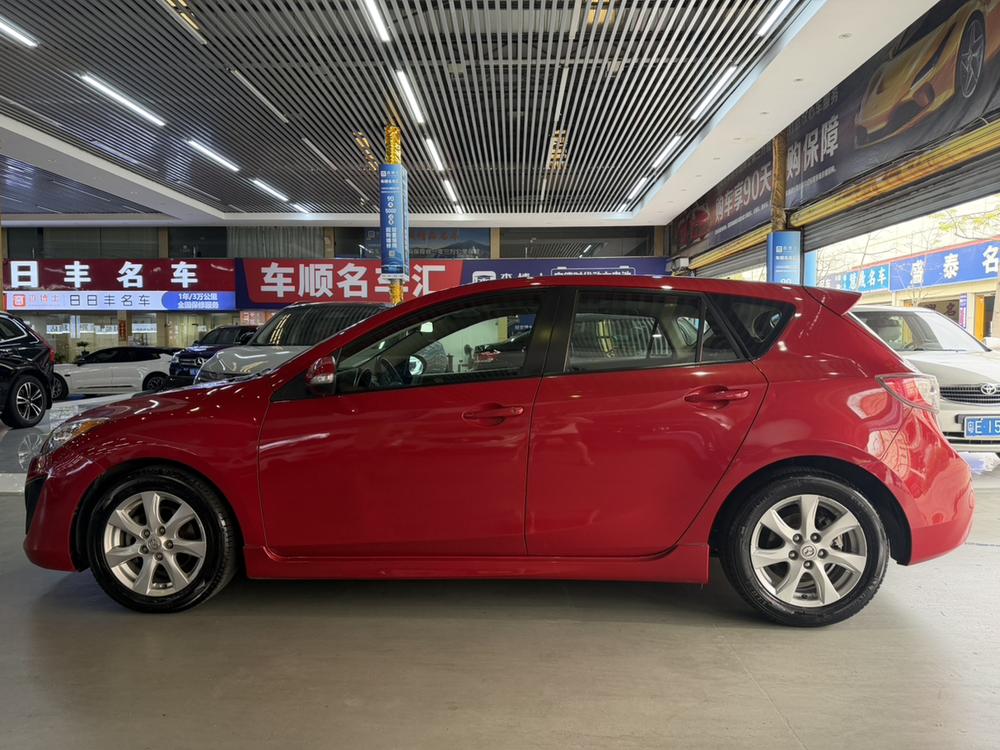 Mazda Mazda 3 (Import)