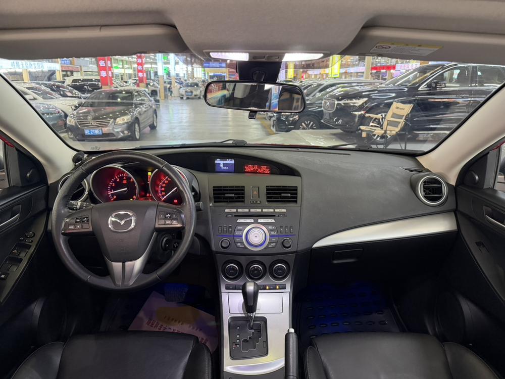 Mazda Mazda 3 (Import)