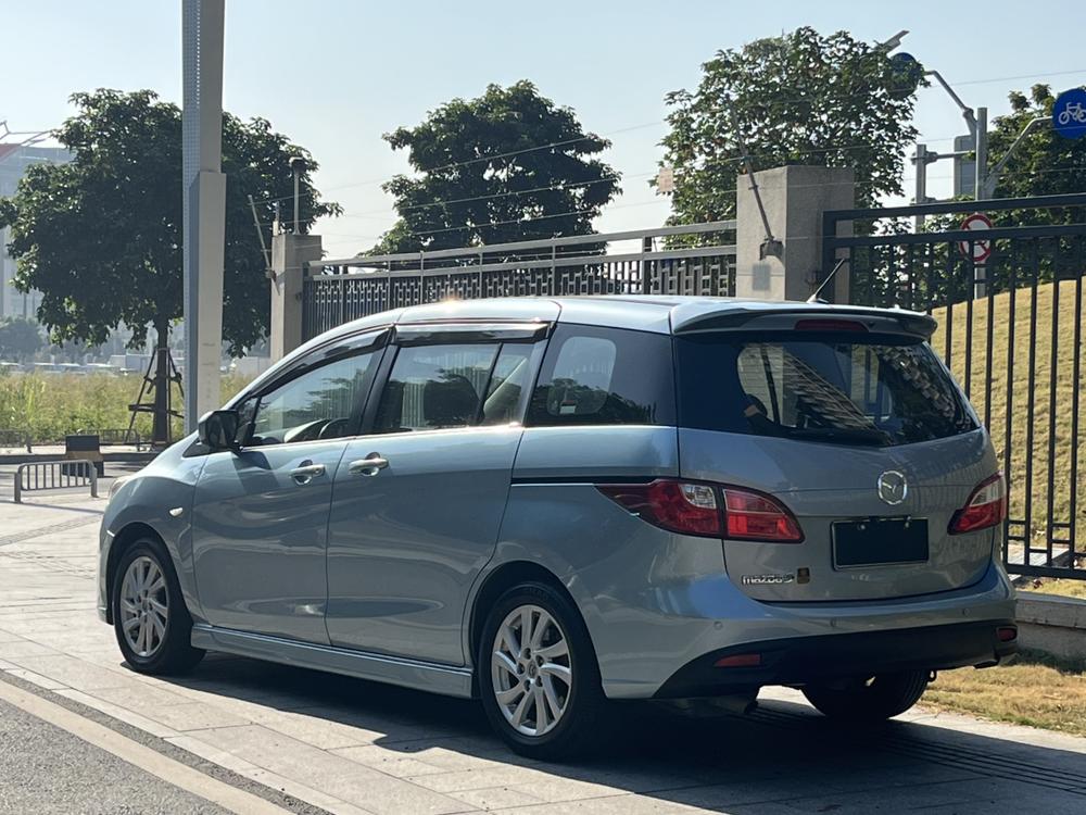 Mazda Mazda 5