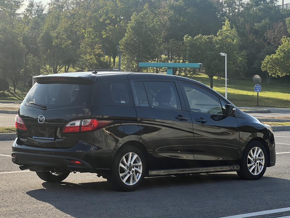 Mazda Mazda 5