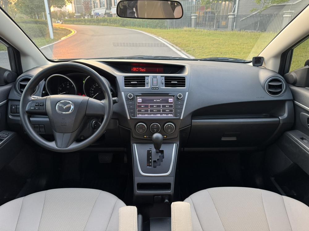 Mazda Mazda 5