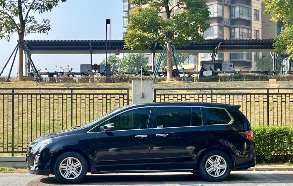 Mazda Mazda 8