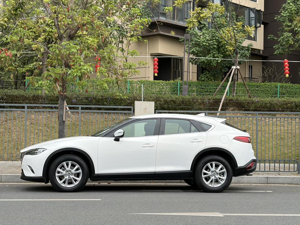 Mazda Mazda CX-4