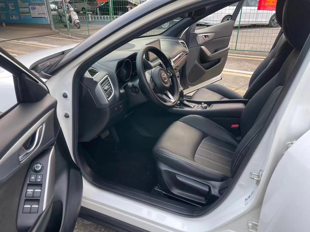 Mazda Mazda CX-4