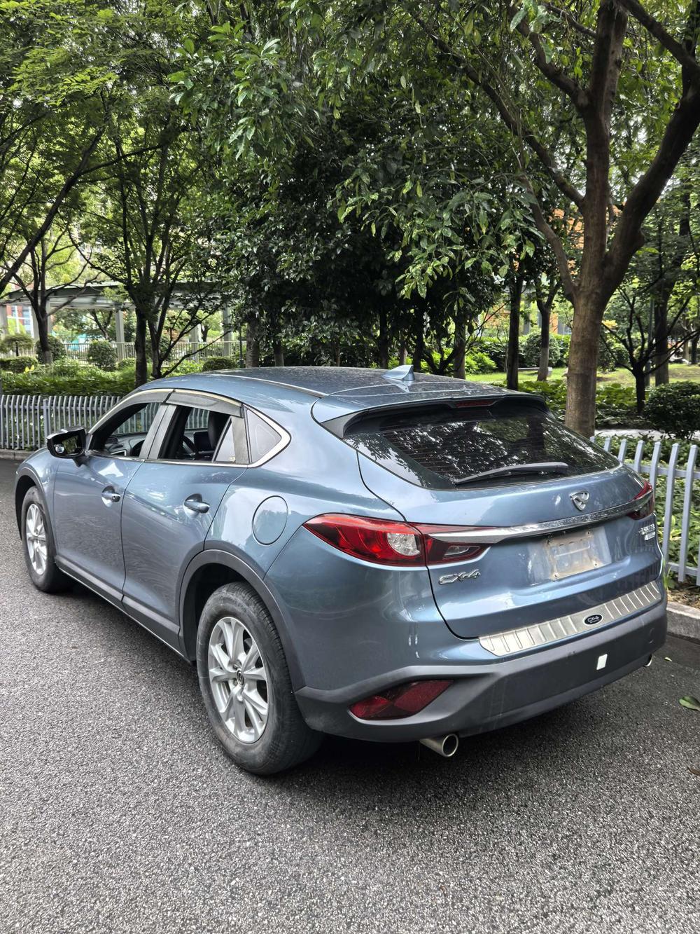 Mazda Mazda CX-4