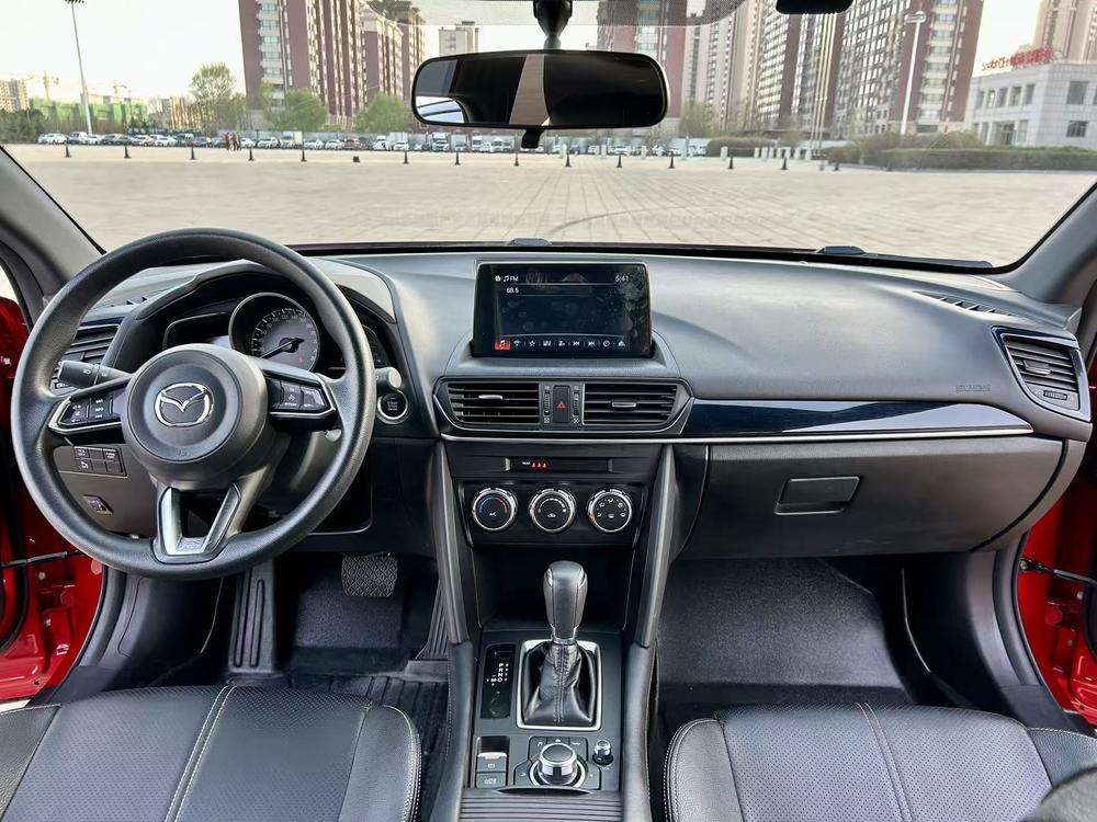 Mazda Mazda CX-4