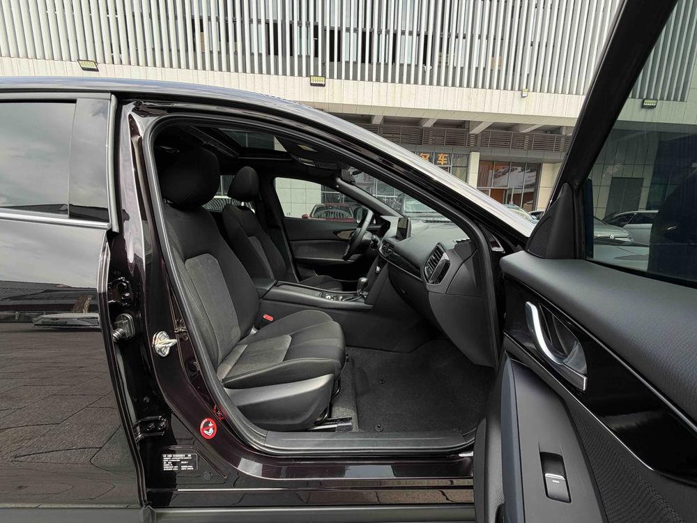 Mazda Mazda CX-4