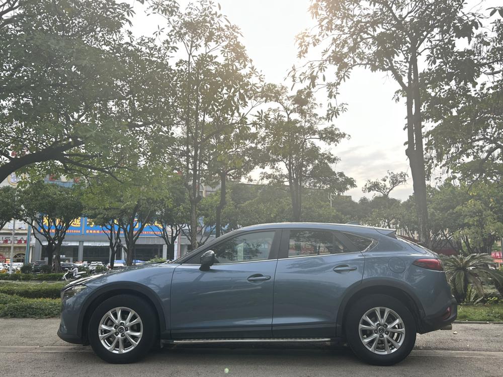 Mazda Mazda CX-4
