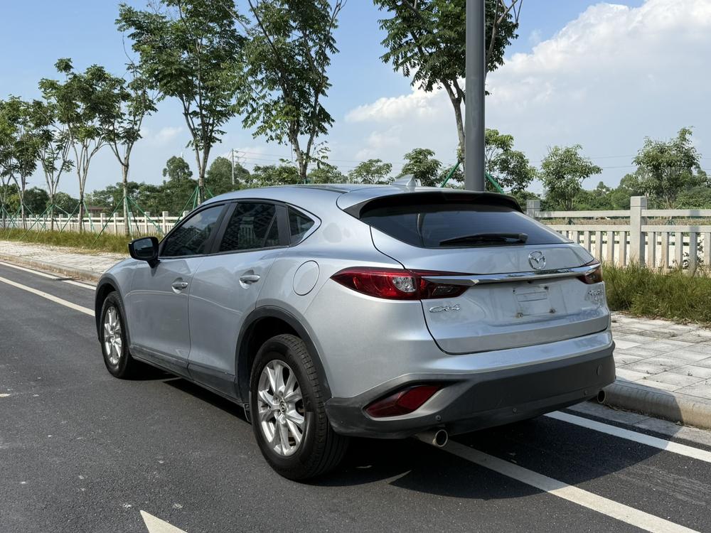 Mazda Mazda CX-4