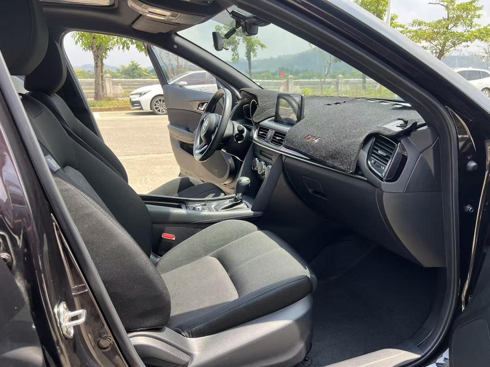 Mazda Mazda CX-4