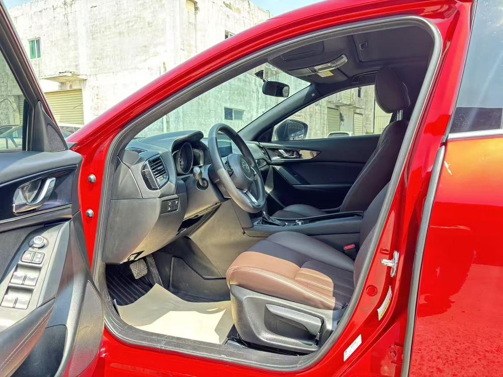 Mazda Mazda CX-4