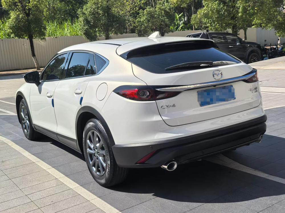 Mazda Mazda CX-4