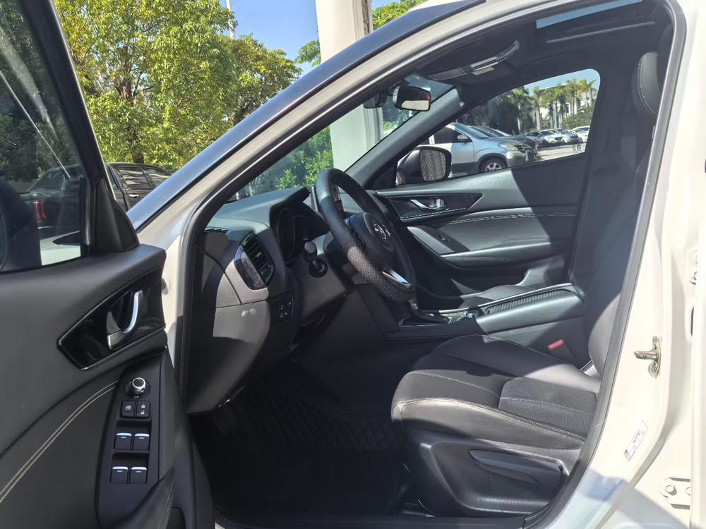 Mazda Mazda CX-4