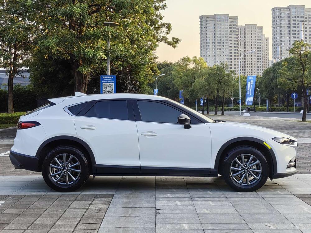 Mazda Mazda CX-4