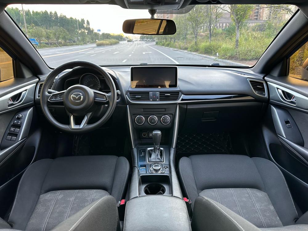 Mazda Mazda CX-4