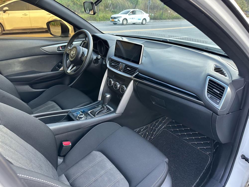 Mazda Mazda CX-4