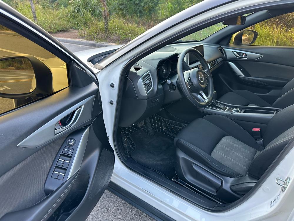 Mazda Mazda CX-4