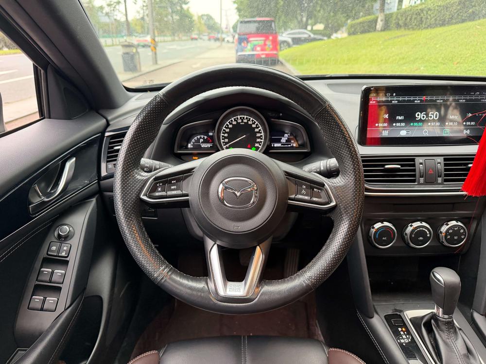 Mazda Mazda CX-4