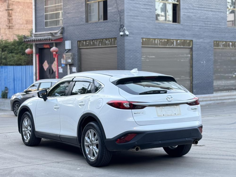 Mazda Mazda CX-4