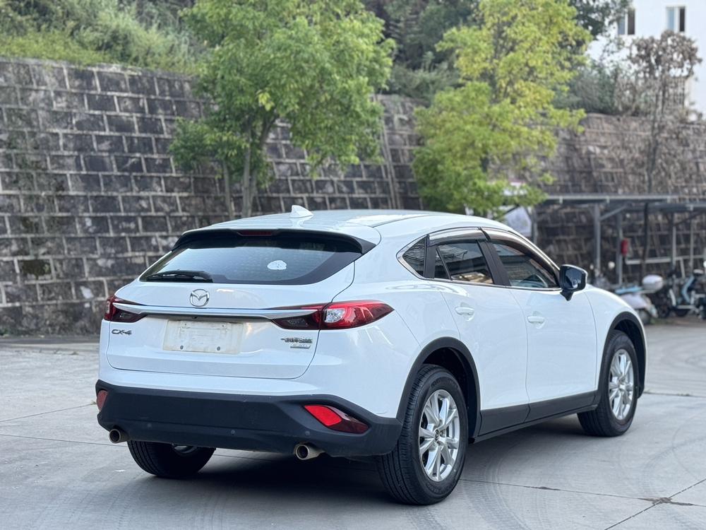 Mazda Mazda CX-4