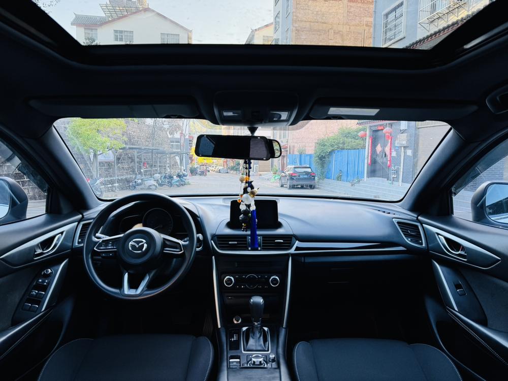 Mazda Mazda CX-4