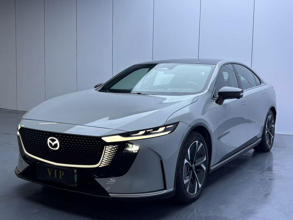 Mazda Mazda EZ-6