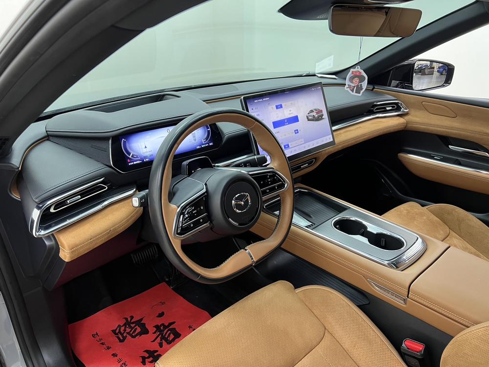 Mazda Mazda EZ-6