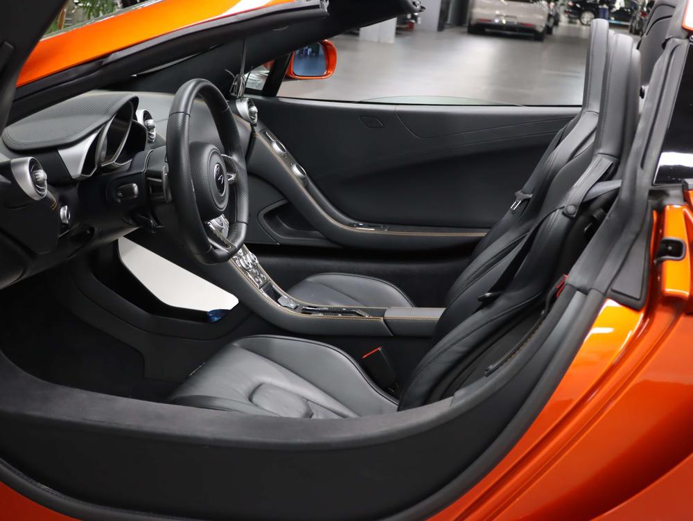 McLaren McLaren 12C