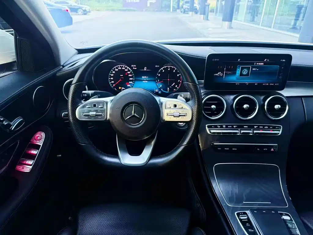 Mercedes-Benz C-Class
