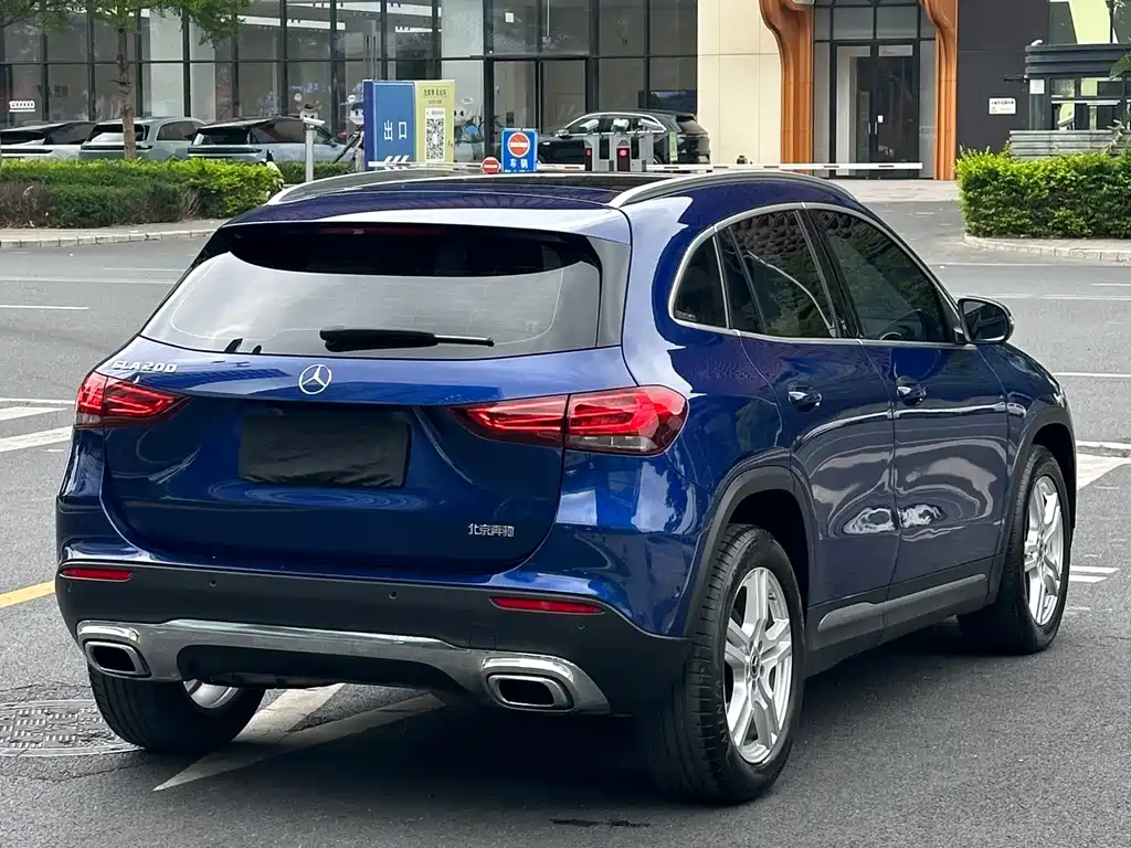 Mercedes-Benz GLA