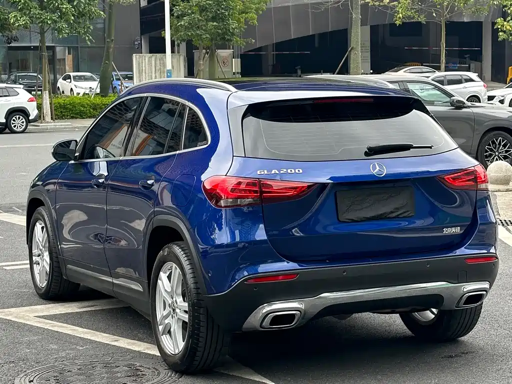 Mercedes-Benz GLA