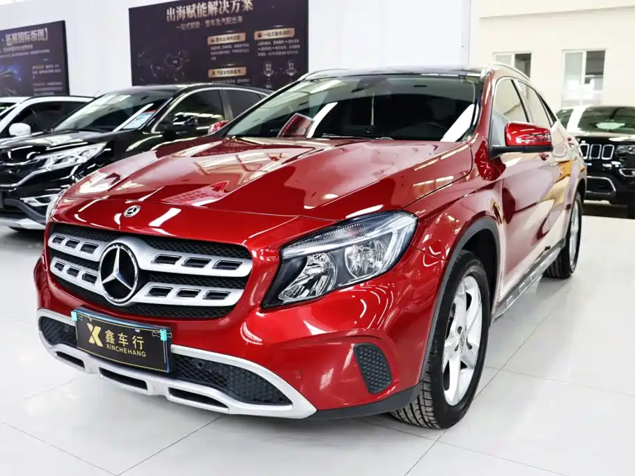Mercedes-Benz GLA