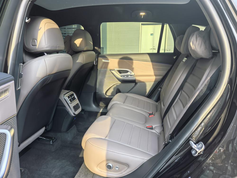 Mercedes-Benz 奔驰GLC EV