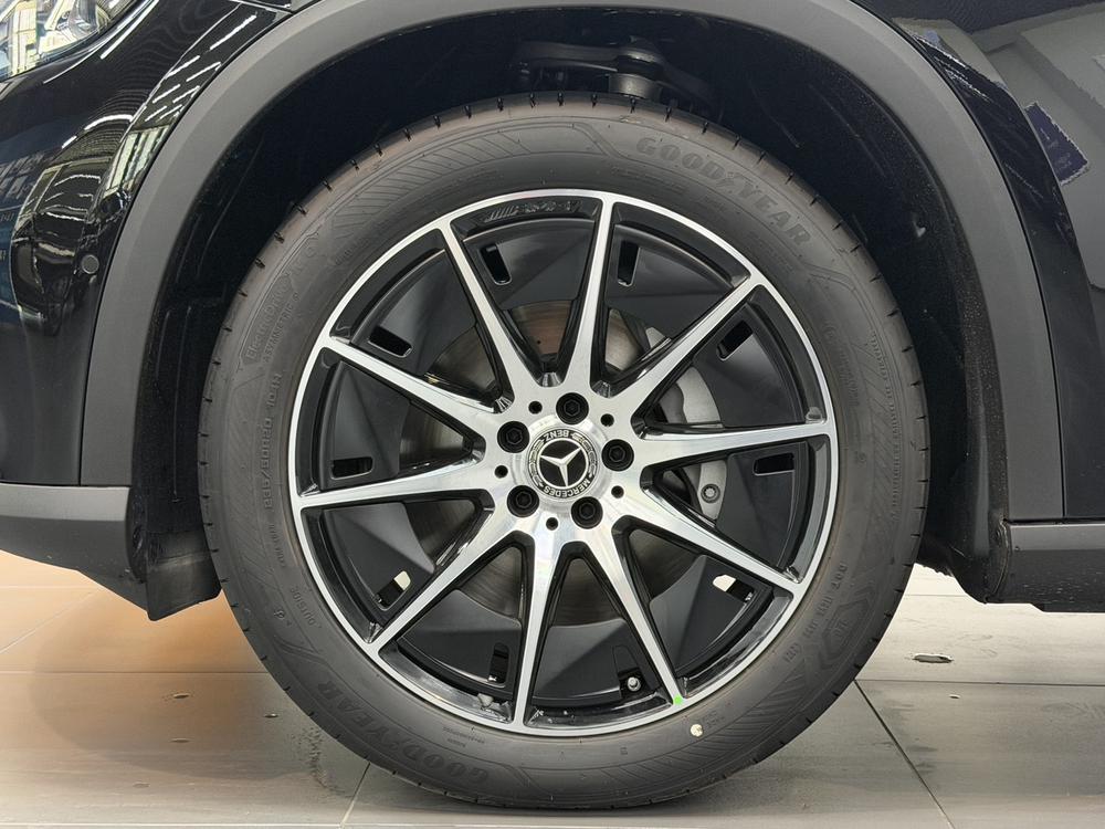 Mercedes-Benz 奔驰GLC EV