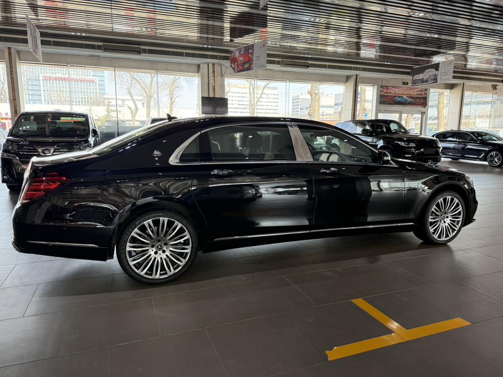 Mercedes-Benz Maybach S-Class