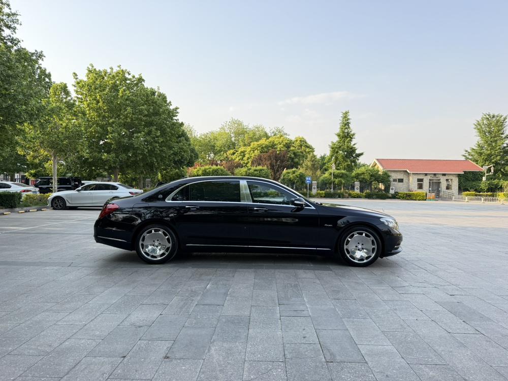 Mercedes-Benz Maybach S-Class