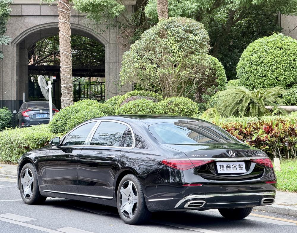 Mercedes-Benz Maybach S-Class