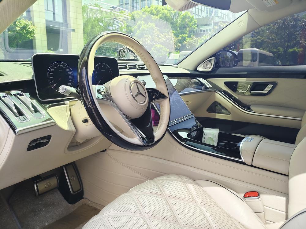 Mercedes-Benz Maybach S-Class