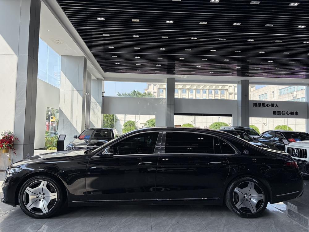 Mercedes-Benz Maybach S-Class