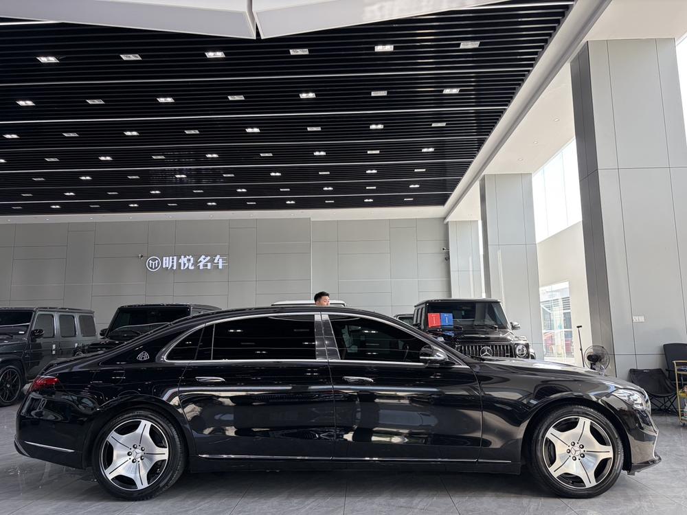 Mercedes-Benz Maybach S-Class