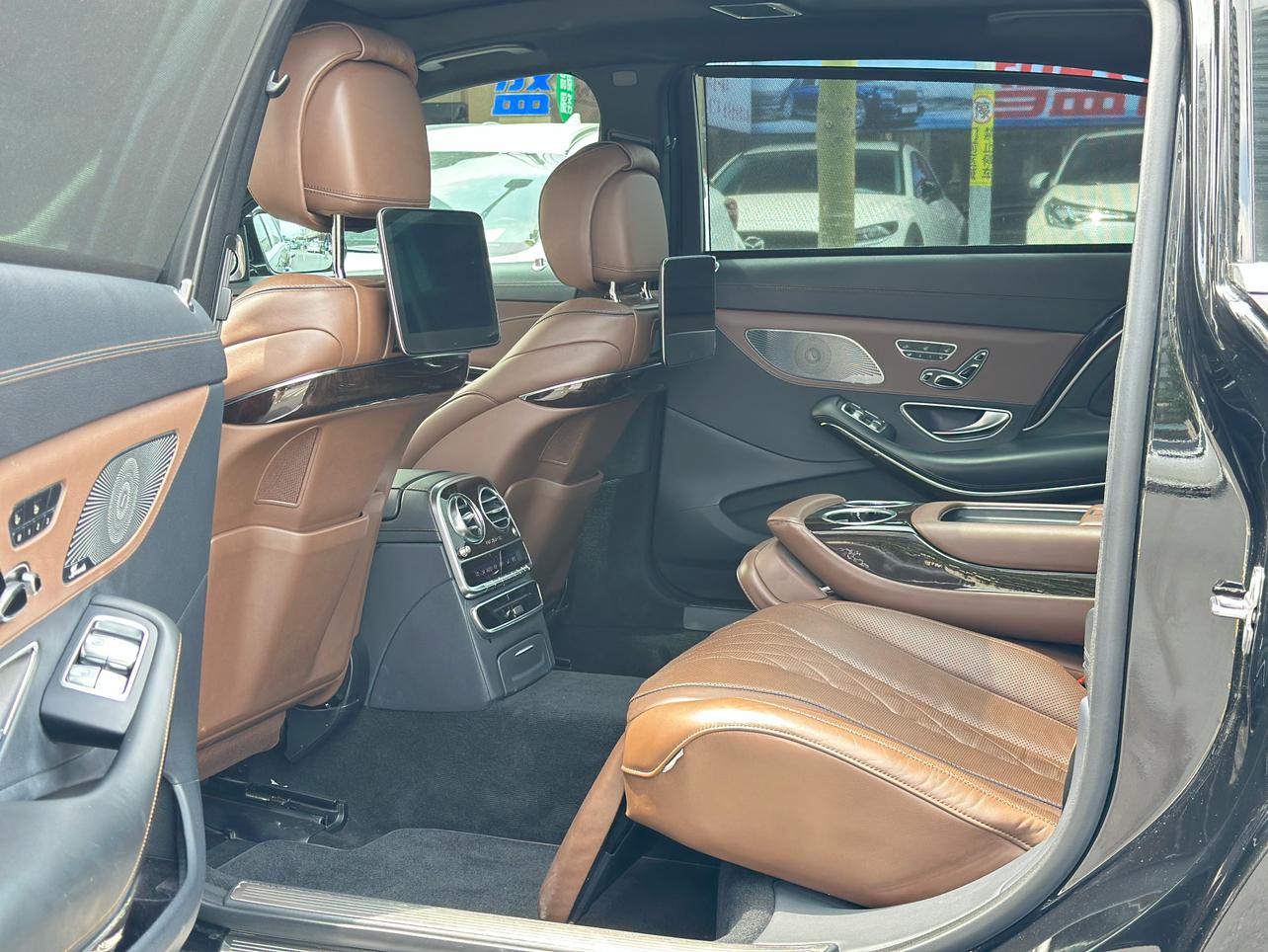 Mercedes-Benz Maybach S-Class