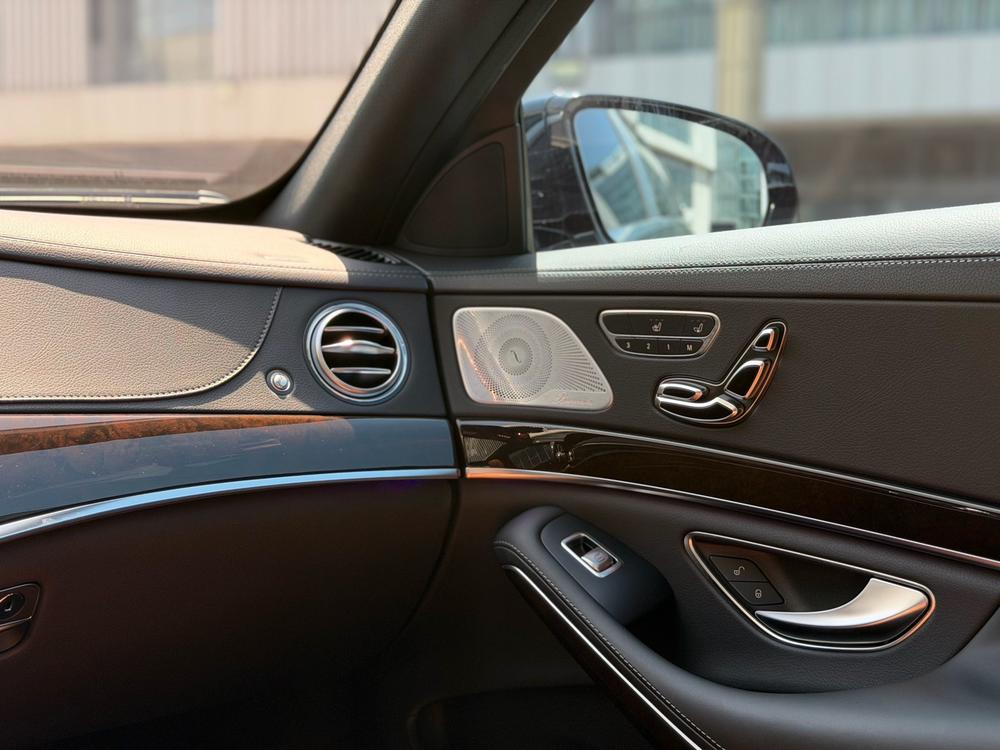 Mercedes-Benz Maybach S-Class