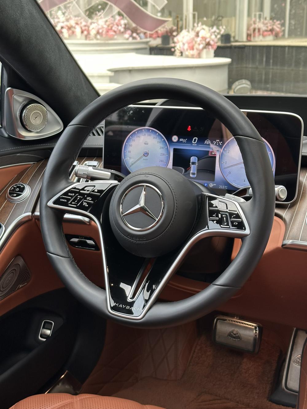 Mercedes-Benz Maybach S-Class