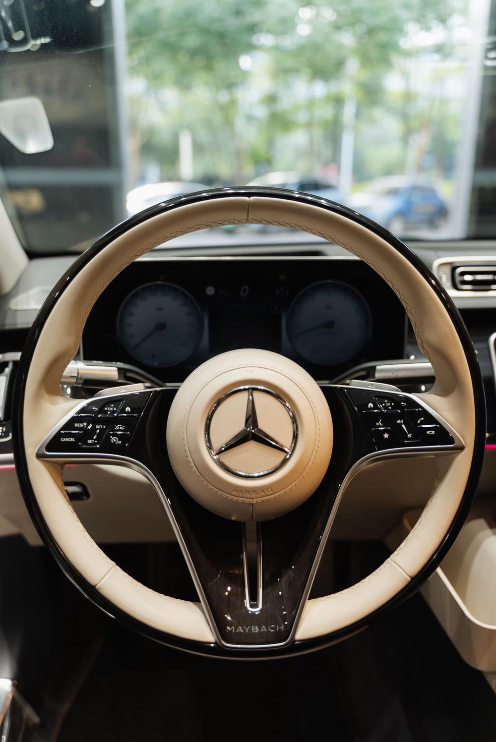 Mercedes-Benz Maybach S-Class