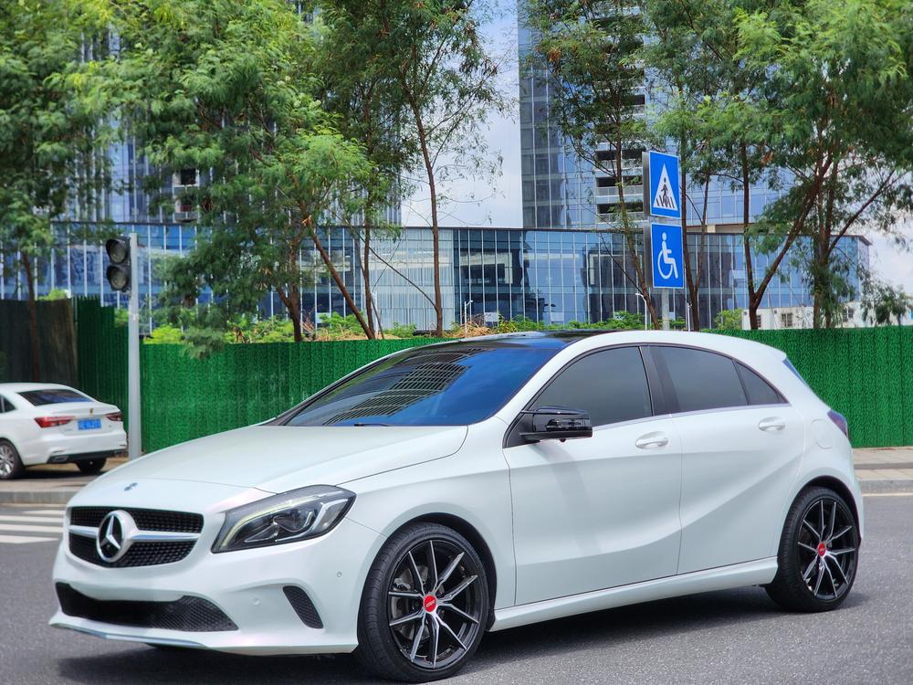 Mercedes-Benz Mercedes-Benz A-Class (Import)