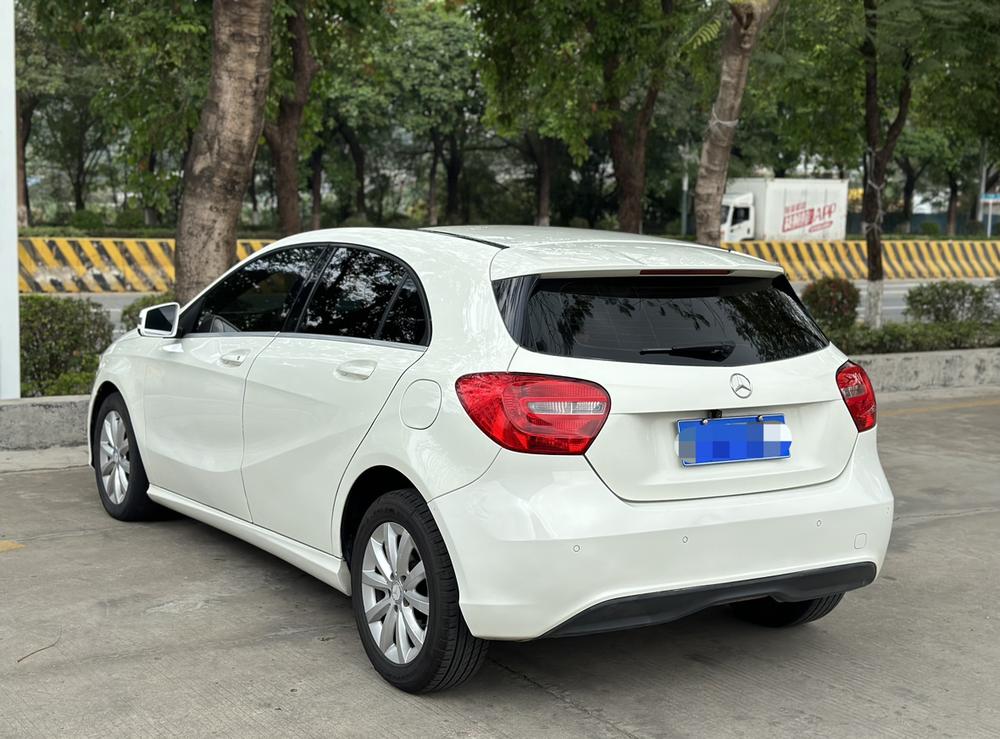 Mercedes-Benz Mercedes-Benz A-Class (Import)