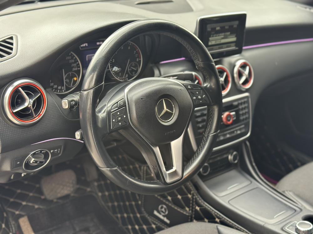 Mercedes-Benz Mercedes-Benz A-Class (Import)