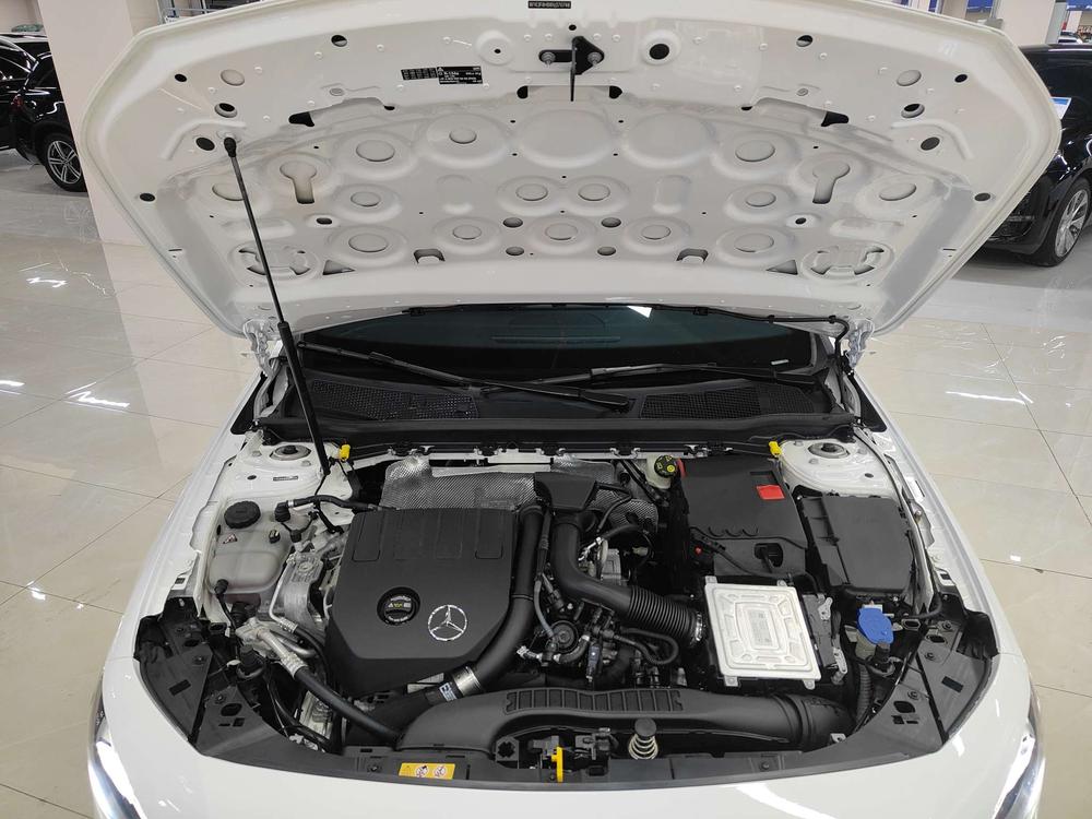 Mercedes-Benz Mercedes-Benz A-Class (Import)